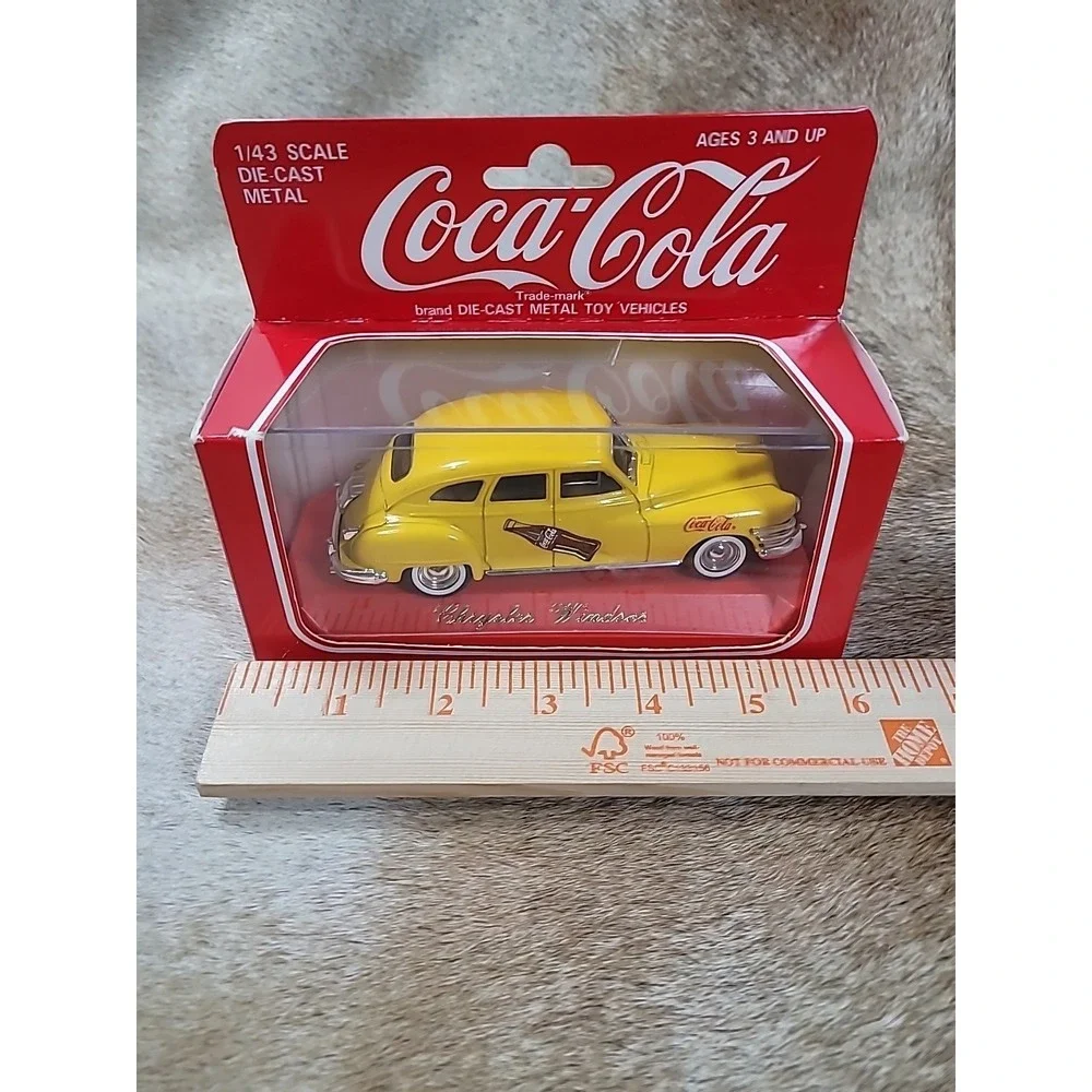 Coca-Cola 1948 CHRYSLER Windsor 1/43 scale Diecast NIB‎